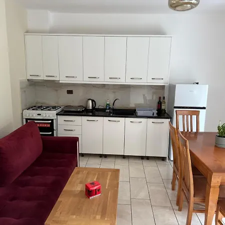 Ap 1 Apartment *